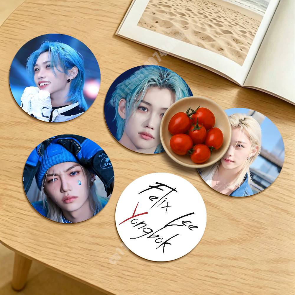 F-Felix L-Lee Yong Bok Kpop แผ - Desk Setup Kpop บทวิจารณ์และราคา