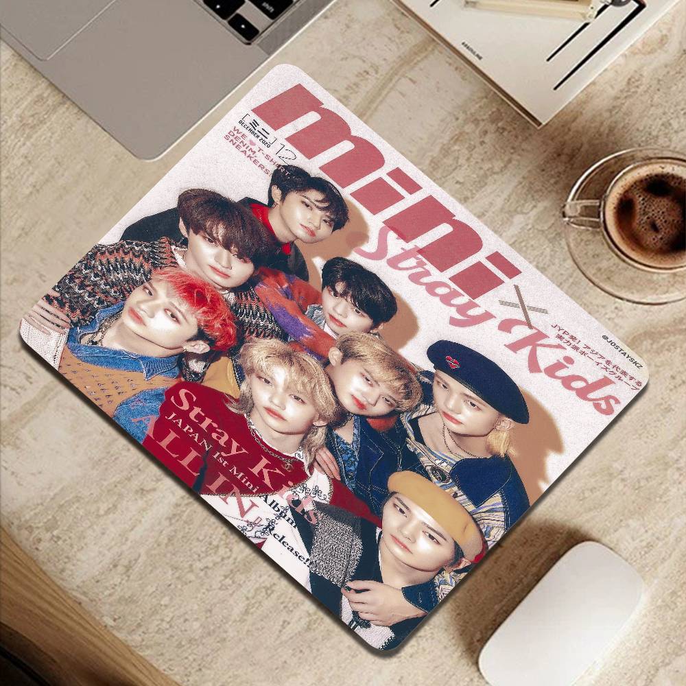 เคป๊อป เอส-สเตรย์ เค-คิดส์ ดีไ - Desk Setup Kpop บทวิจารณ์และราคา